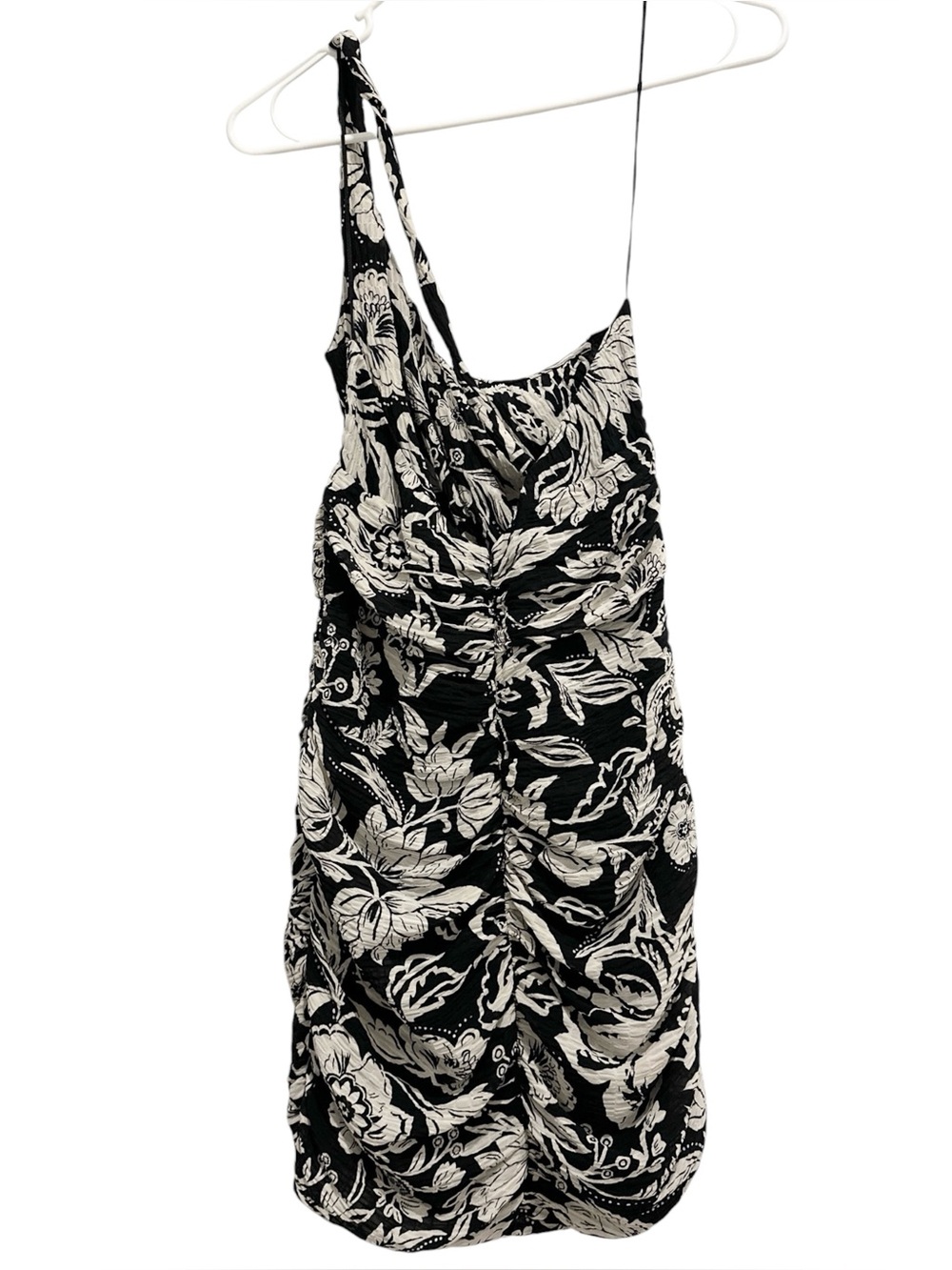 NWT ZARA One Shoulder Floral Black & White Ruched Mini Dress Medium - Picture 3 of 8